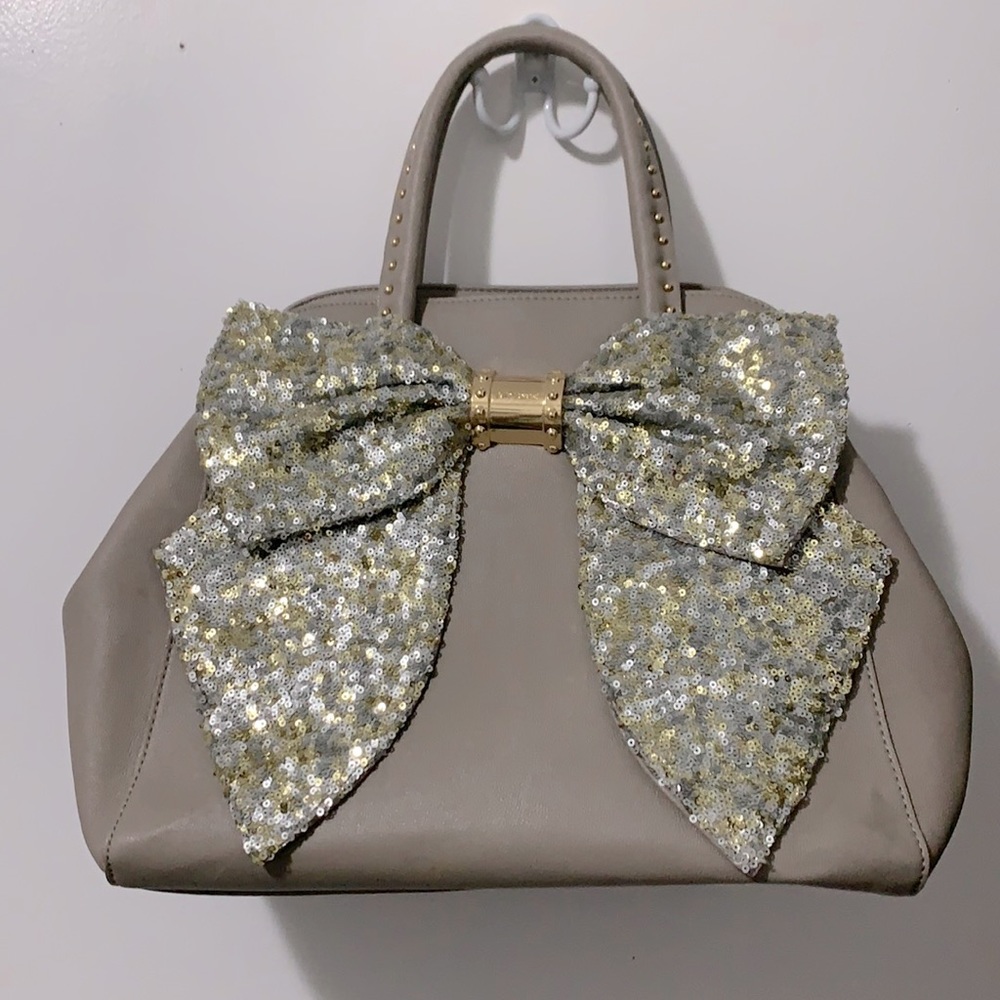 Betsey Johnson gray purse
